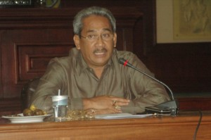 Ketua komisi II DPRD NTB H.M Husni Djibril