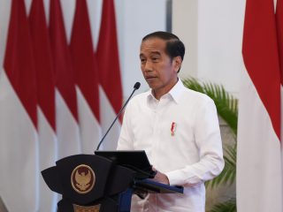 Presiden Jokowi saat Rakornas Pengendalian Inflasi di Istana Negara ( foto BI )