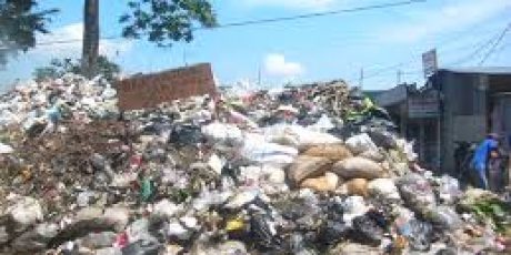 Bulan Ramadhan, Pedagang di Mataram Sumbang 10 Persen Sampah